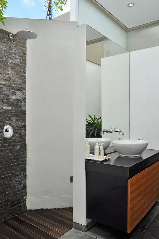 Villa La Sirena By Nagisa Bali Seminyak