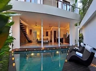 Villa La Sirena By Nagisa Bali Seminyak