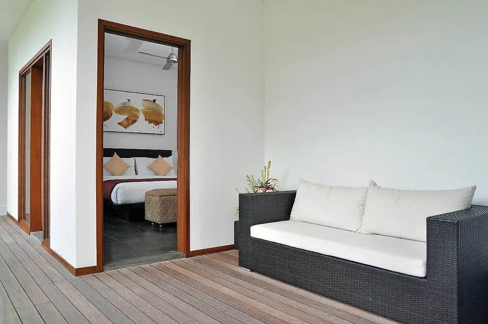 Villa La Sirena By Nagisa Bali Seminyak Endonezya